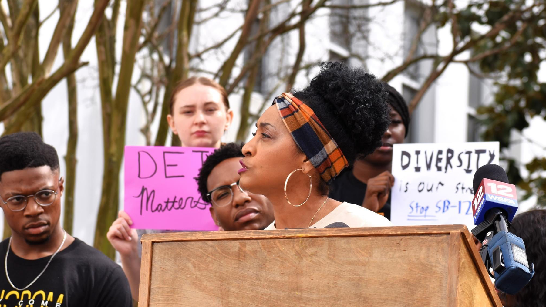 activists-in-alabama-city-continue-fight-to-contextualize-confederate-monument